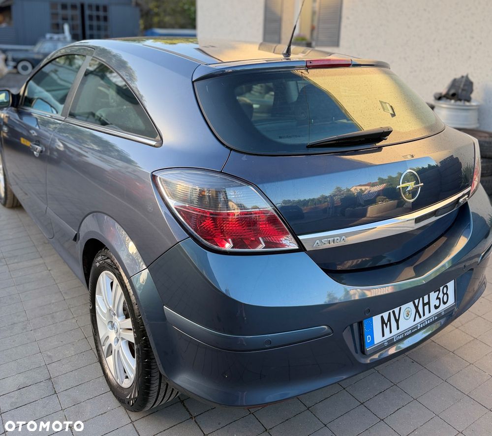 Opel Astra 1.6 Edition 111 Jahre - 5