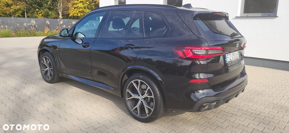 BMW X5 M 2022 photo 4