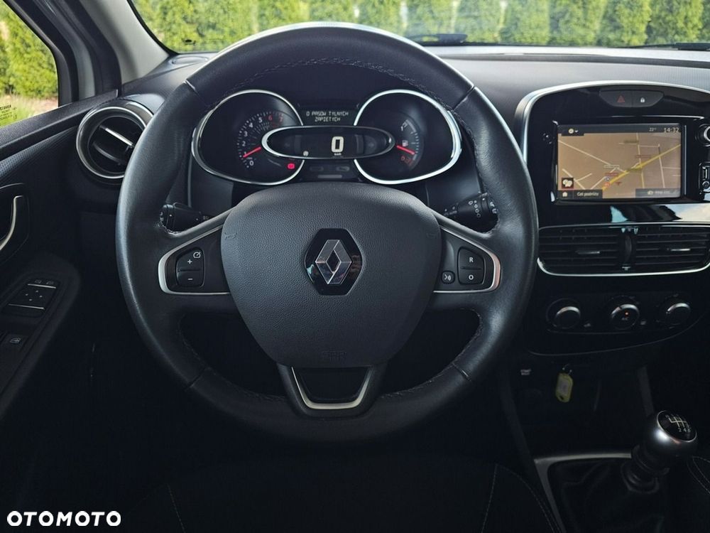 Renault Clio - 16
