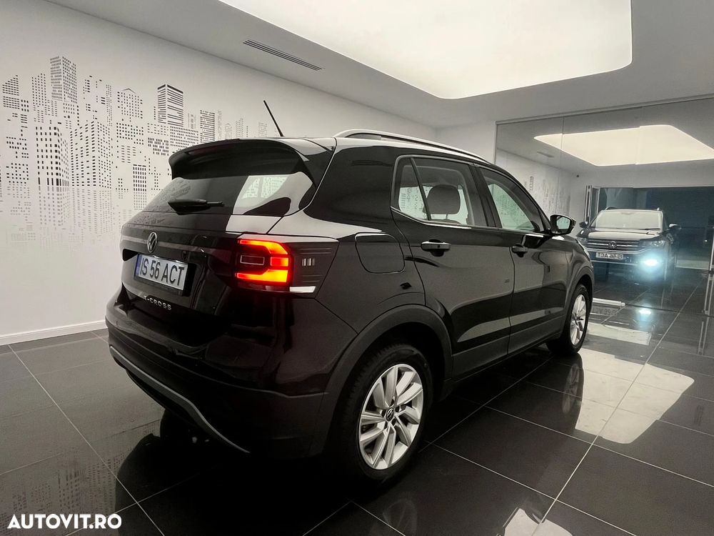 Volkswagen T-Cross - 4