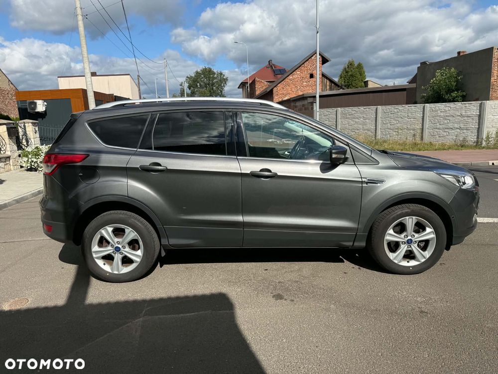Ford Kuga 1.6 EcoBoost 2x4 Titanium - 5