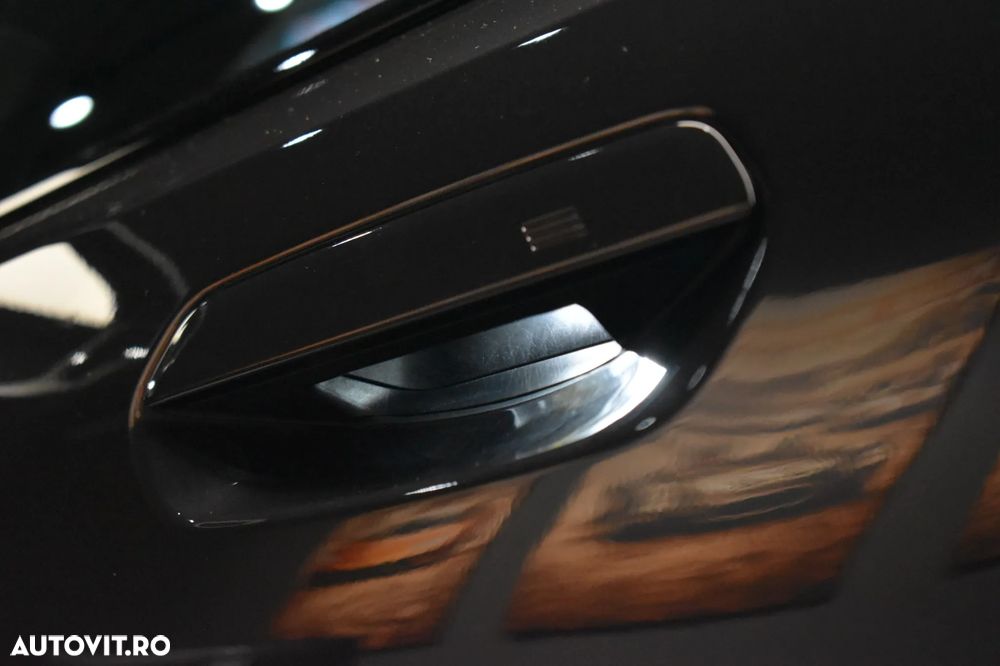 BMW Seria 5 520d Aut. - 31