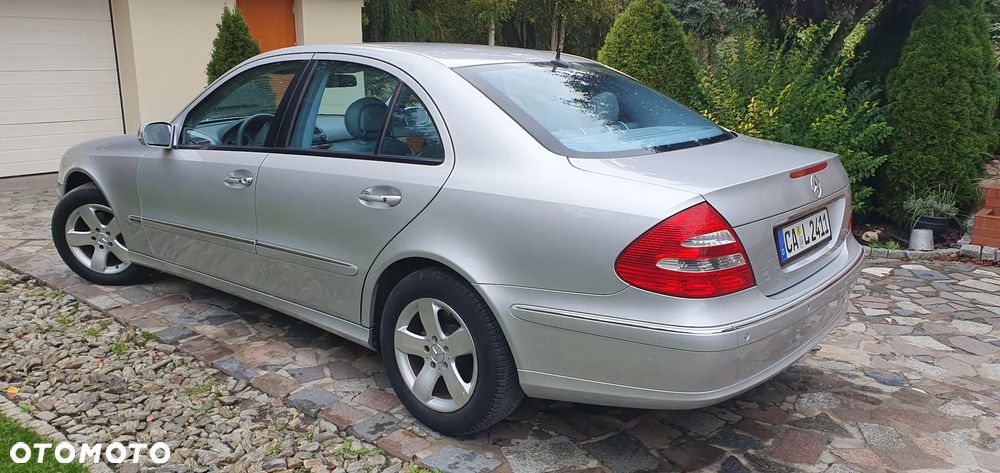 Mercedes-Benz Klasa E - 9