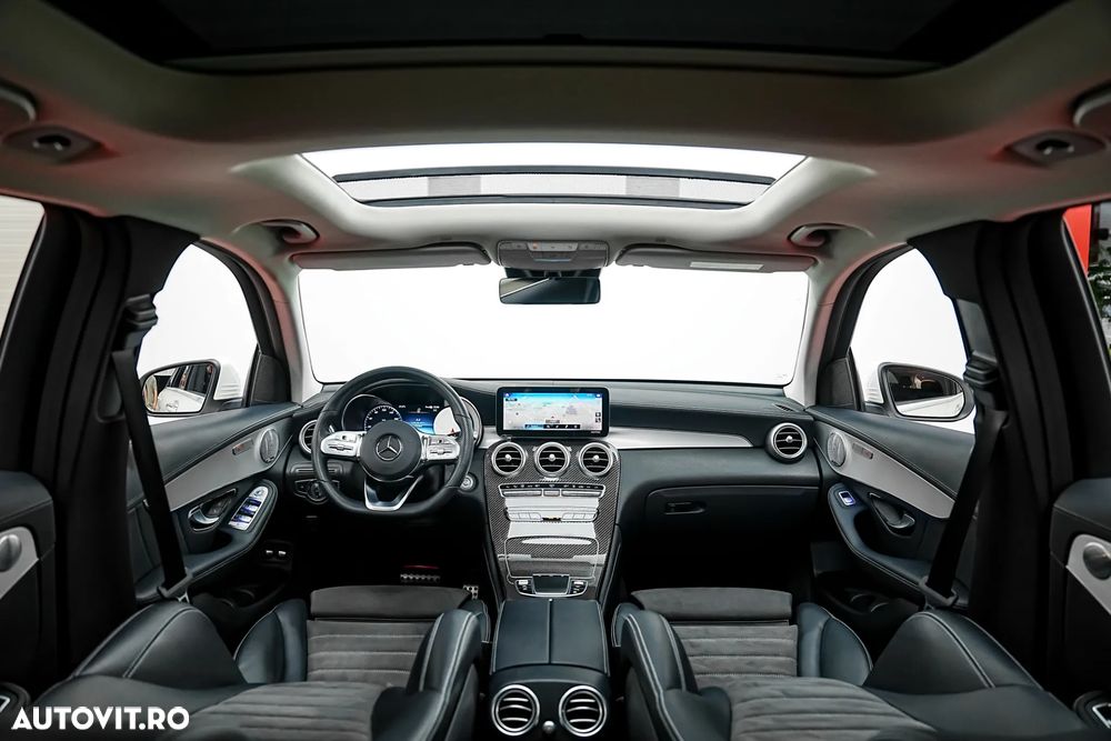 Mercedes-Benz GLC 300 e 4Matic 9G-TRONIC AMG Line Plus - 2