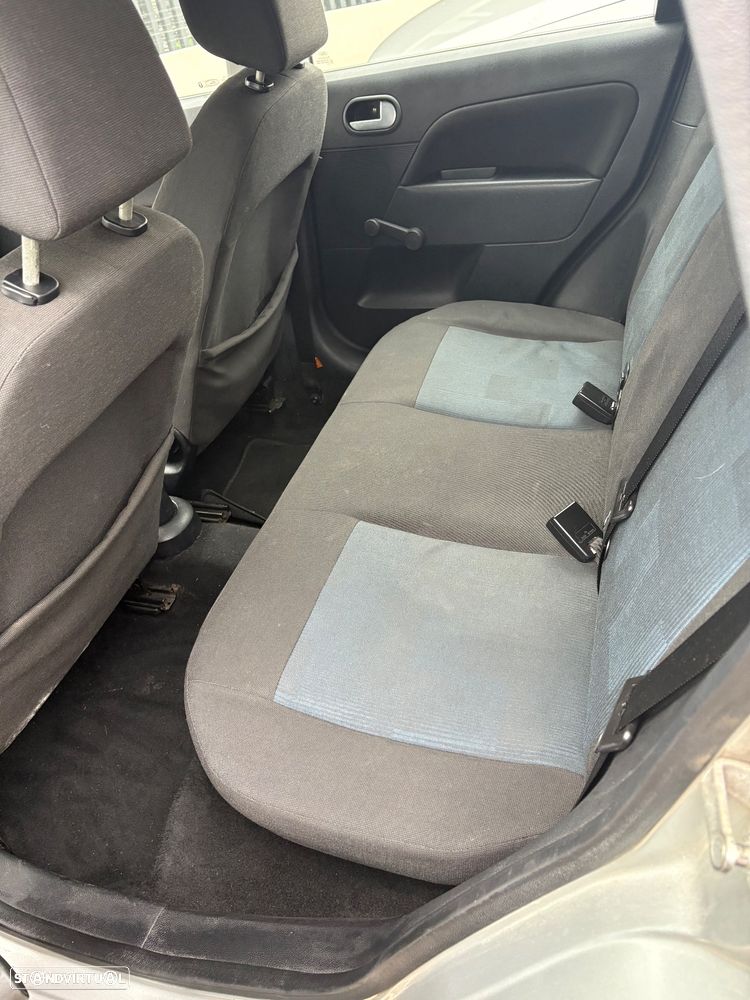 Ford Fiesta 1.25 Trend - 7