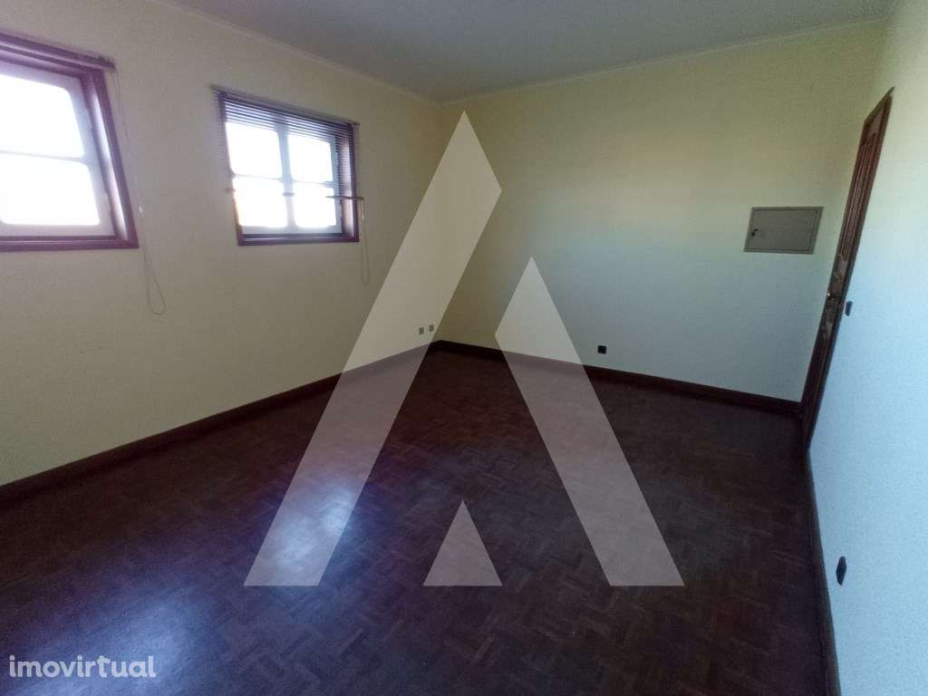 Escritório em Albergaria-a-Velha - Grande imagem: 4/18