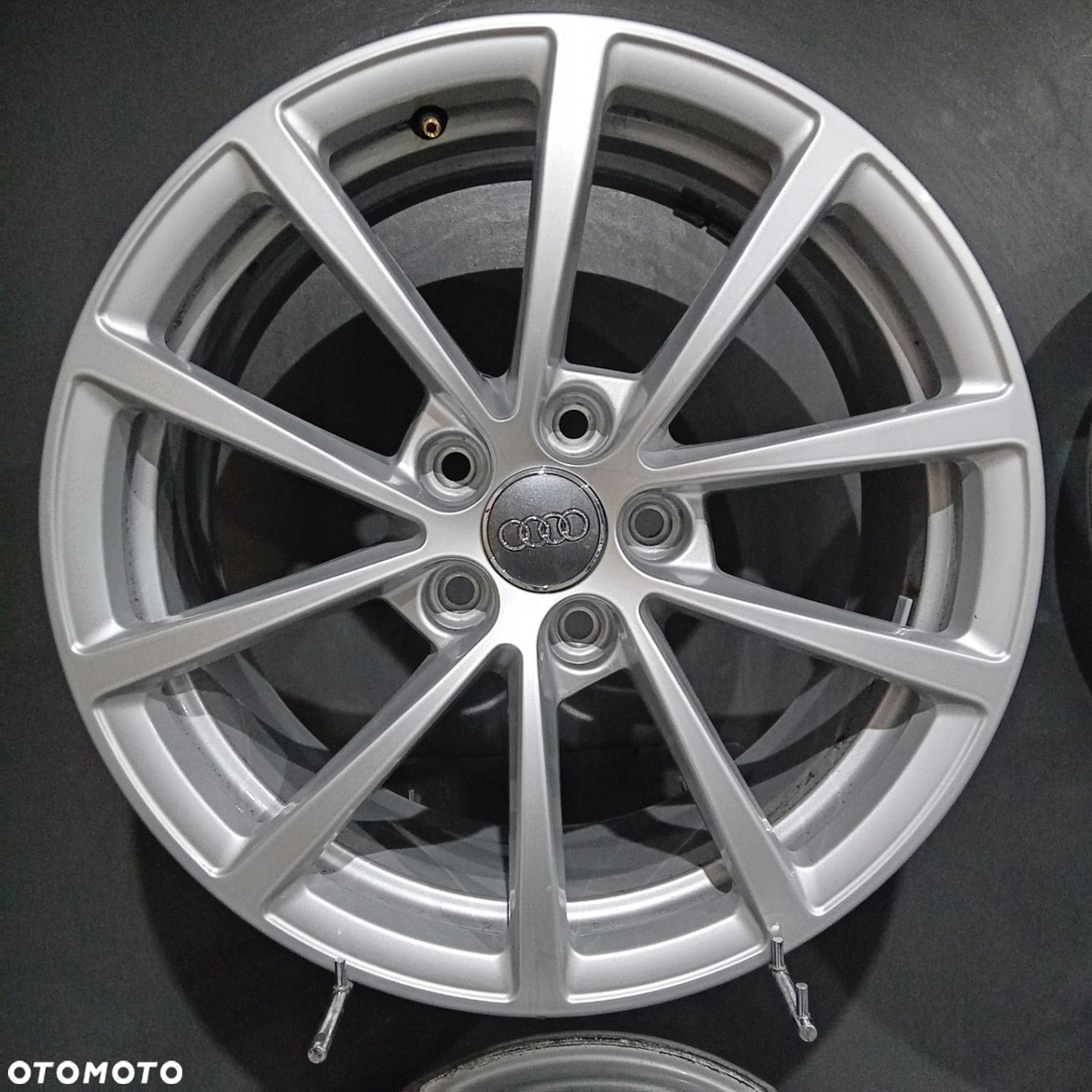 Felgi 17 5x112 Audi A6 C7 C8, Q5, A4 B8 B9 OE F503519-38 - 4