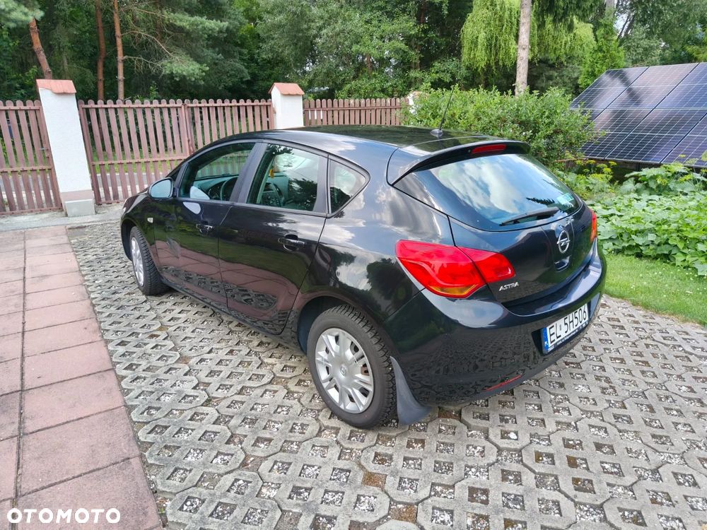 Opel Astra 1.4 Essentia - 2