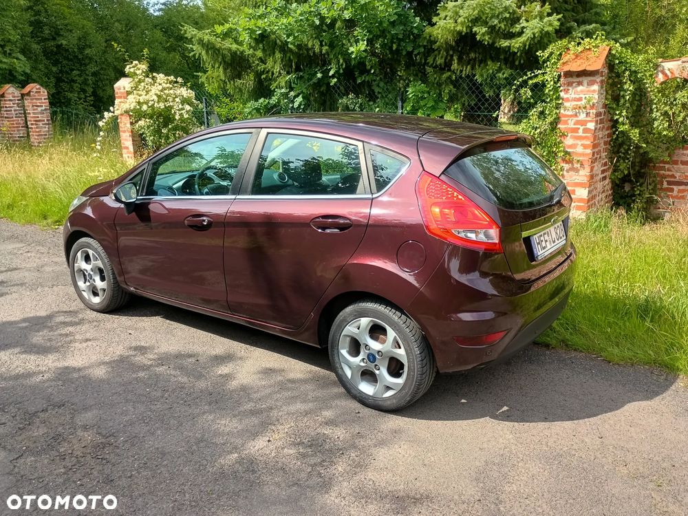 Ford Fiesta 1.25 Titanium EU5 - 4