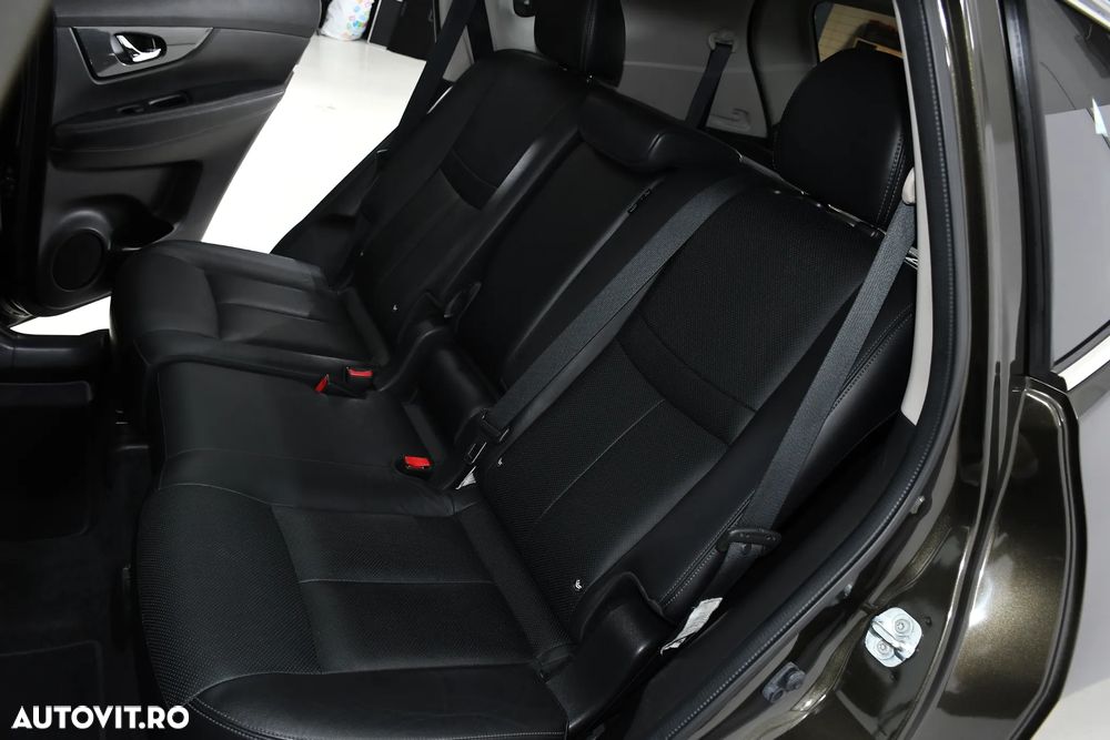Nissan X-Trail 1.6 dCi Xtronic Tekna - 15