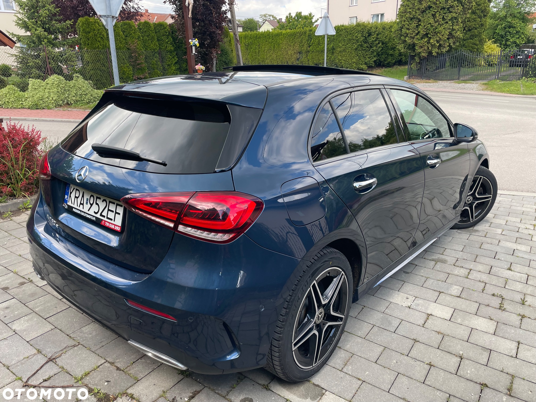 Mercedes-Benz Klasa A 250 E AMG Line 8G-DCT - 4
