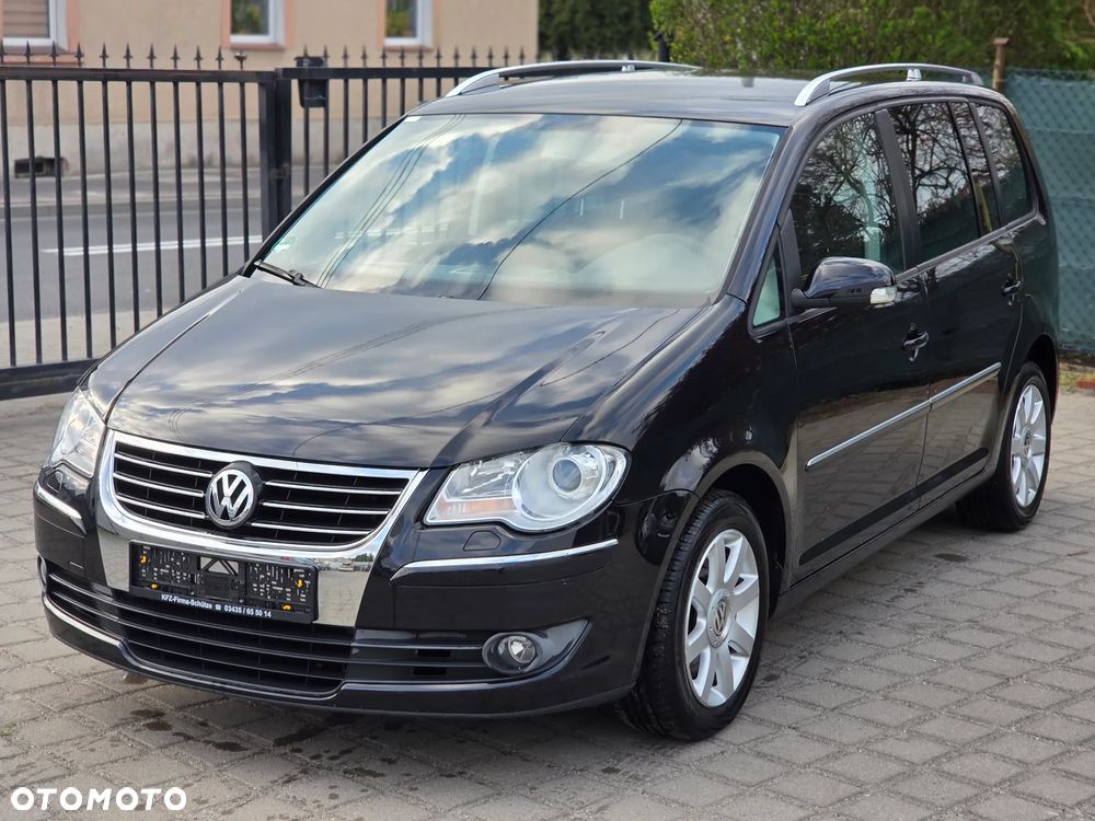 Volkswagen Touran 2.0 TDI DPF DSG Highline - 1
