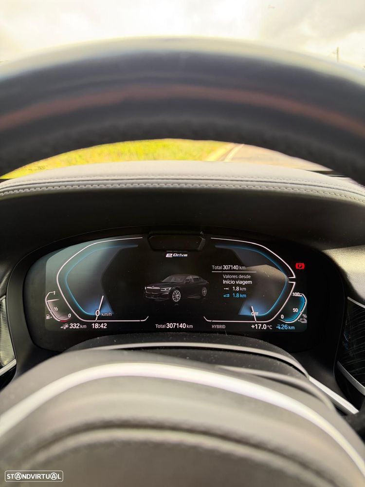 BMW 745 e iPerformance Pack M Auto - 8