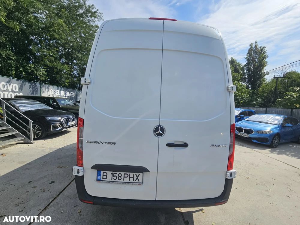 Mercedes-Benz Sprinter - 7