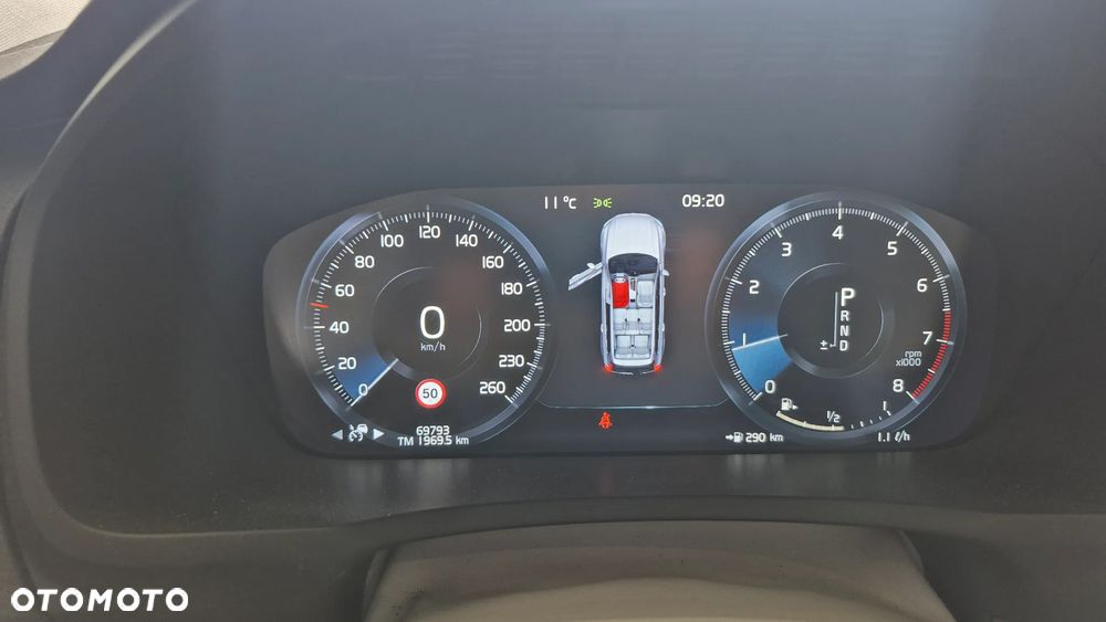 Volvo XC 90 T6 AWD Geartronic Momentum - 23