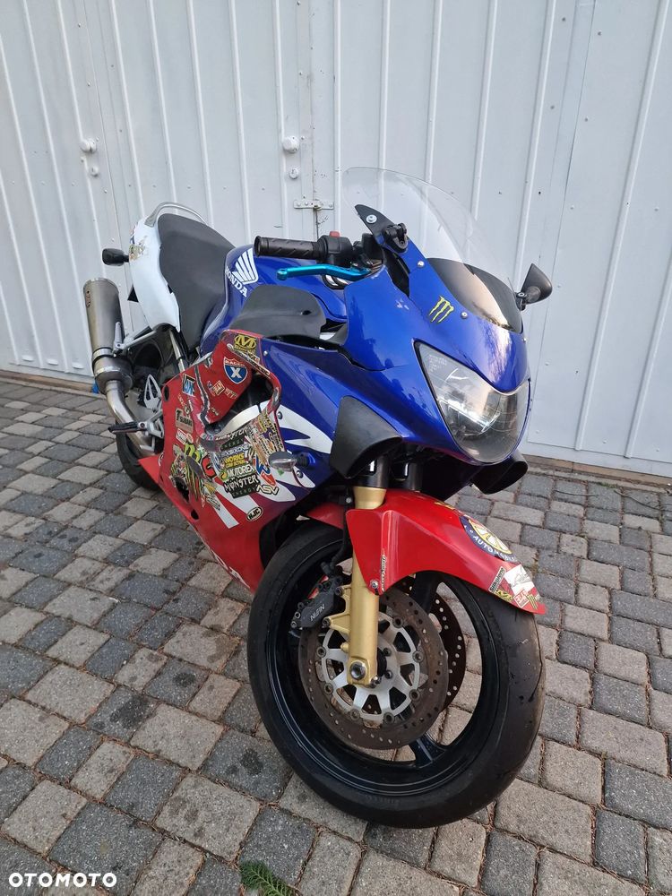 Honda CBR - 12