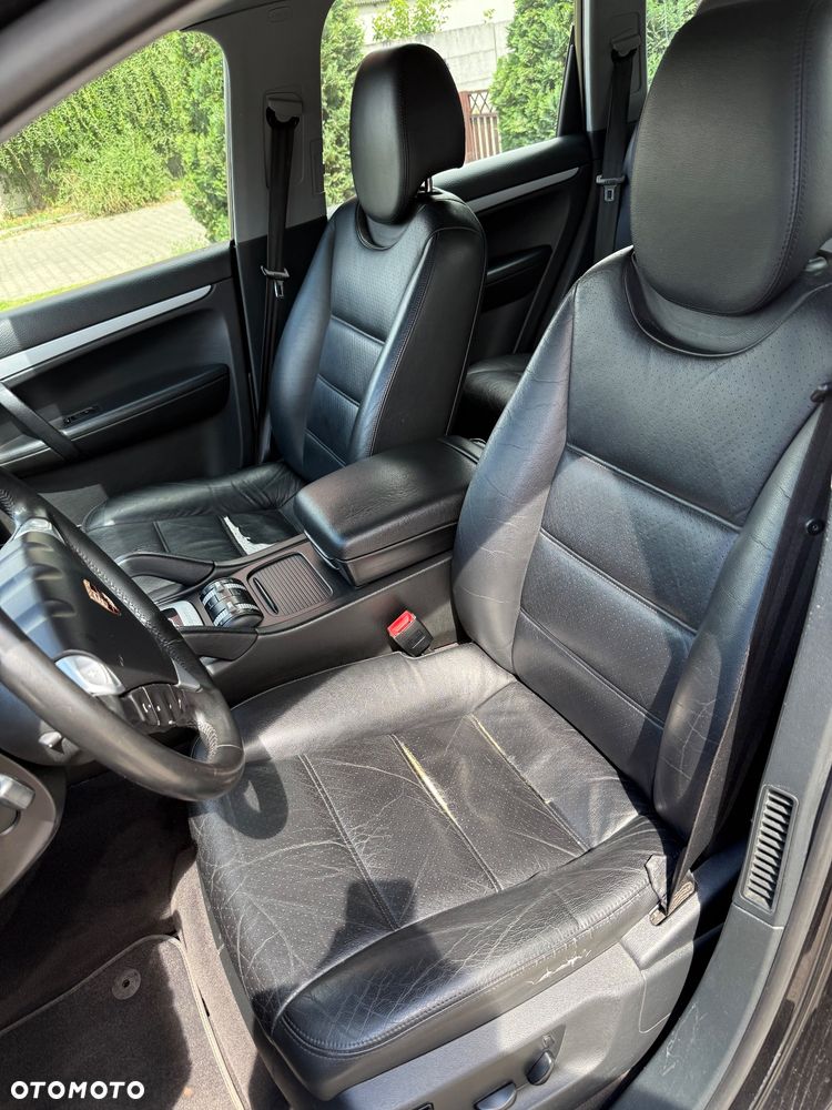 Porsche Cayenne - 10