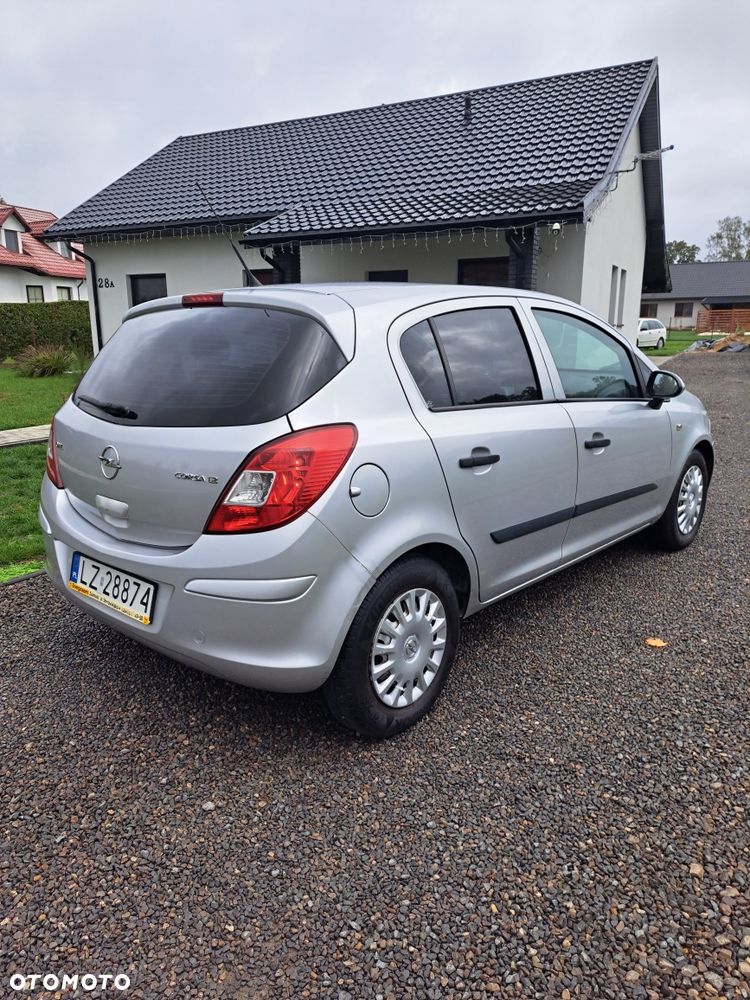 Opel Corsa - 4