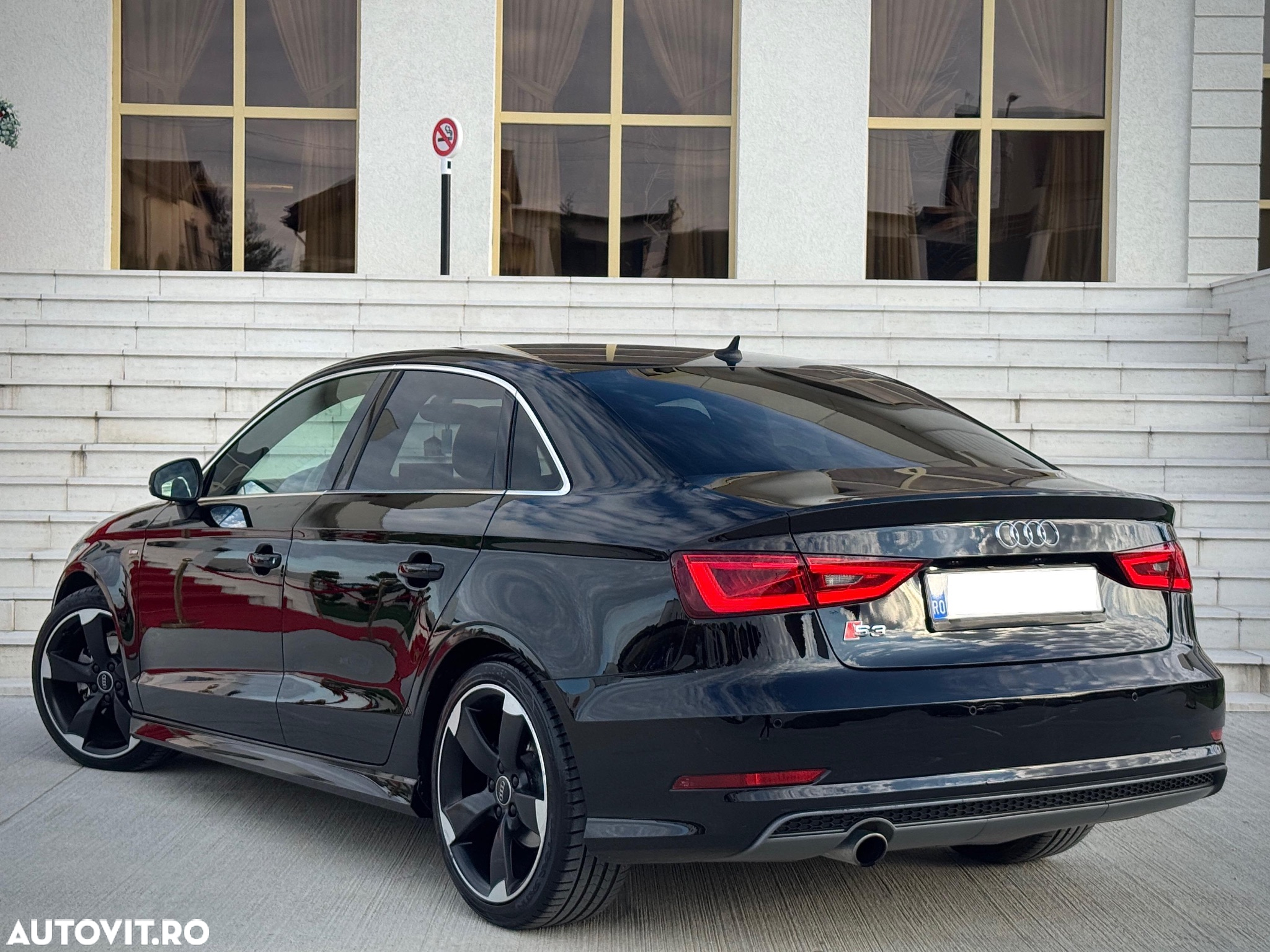 Audi A3 1.6 TDI clean Stronic Ambiente - 4