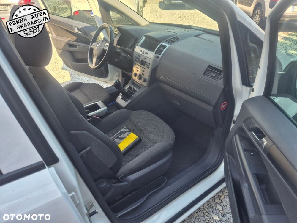 Opel Zafira - 16