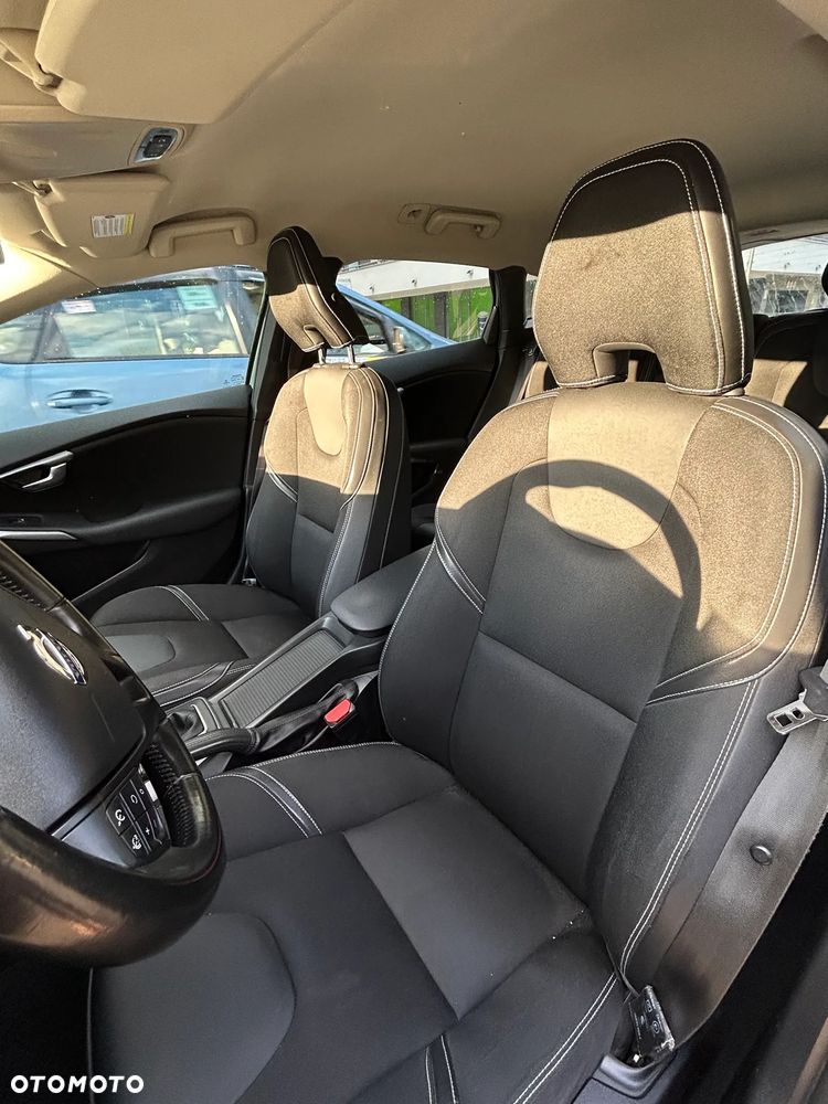 Volvo V40 - 12