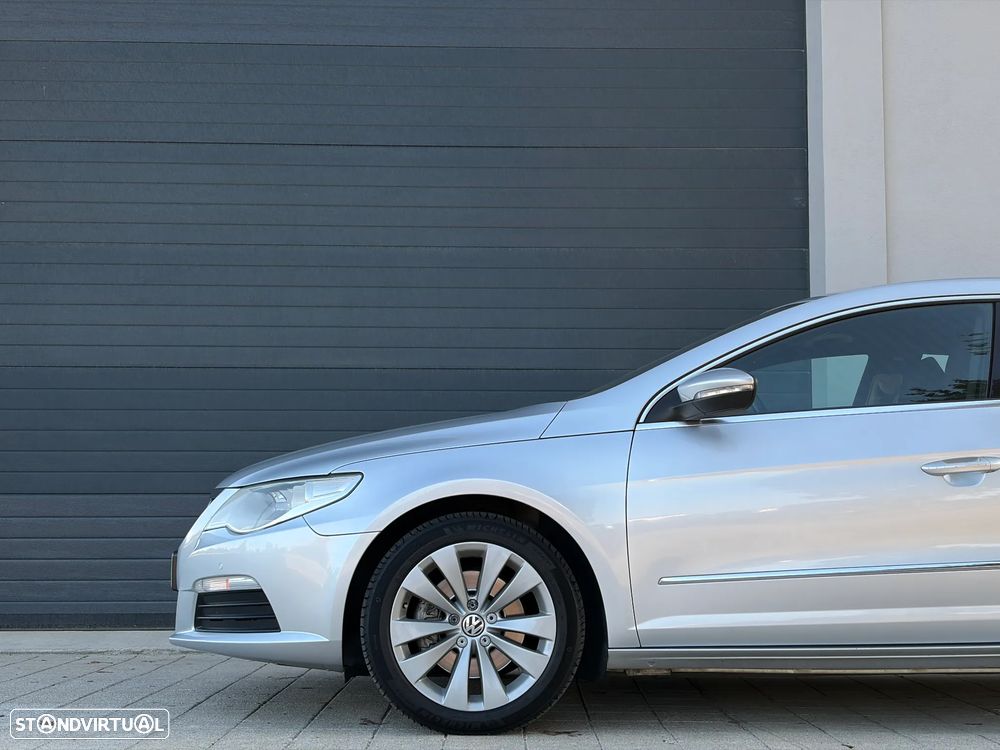 VW Passat CC 2.0 TDi BlueMotion - 38