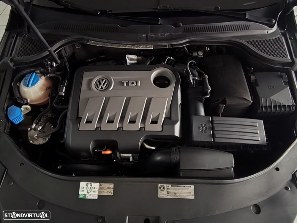 VW Passat CC 2.0 TDi BlueMotion - 30