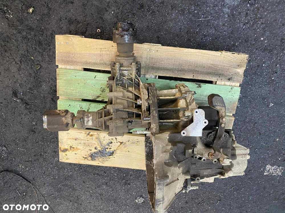 Skrzynia manual + reduktor 4x4 Fiat Panda Cross 1.3 JTD MJ 55241803 - 4