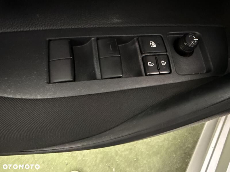 Toyota Corolla 1.8 Hybrid Active - 12