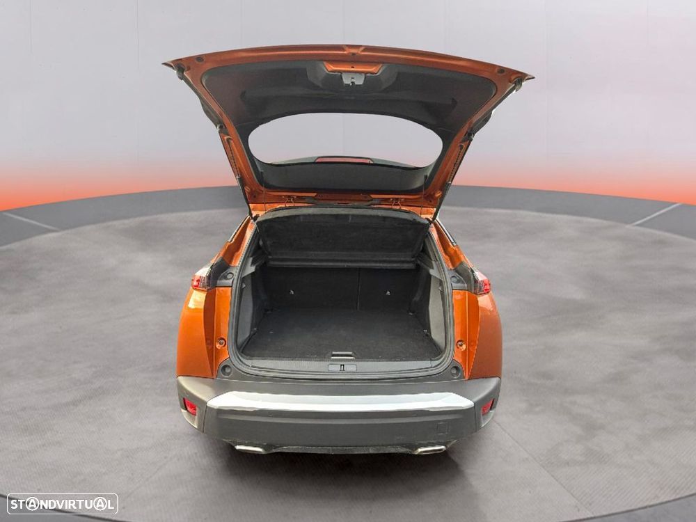 Peugeot 2008 1.2 PureTech Allure EAT8 - 13