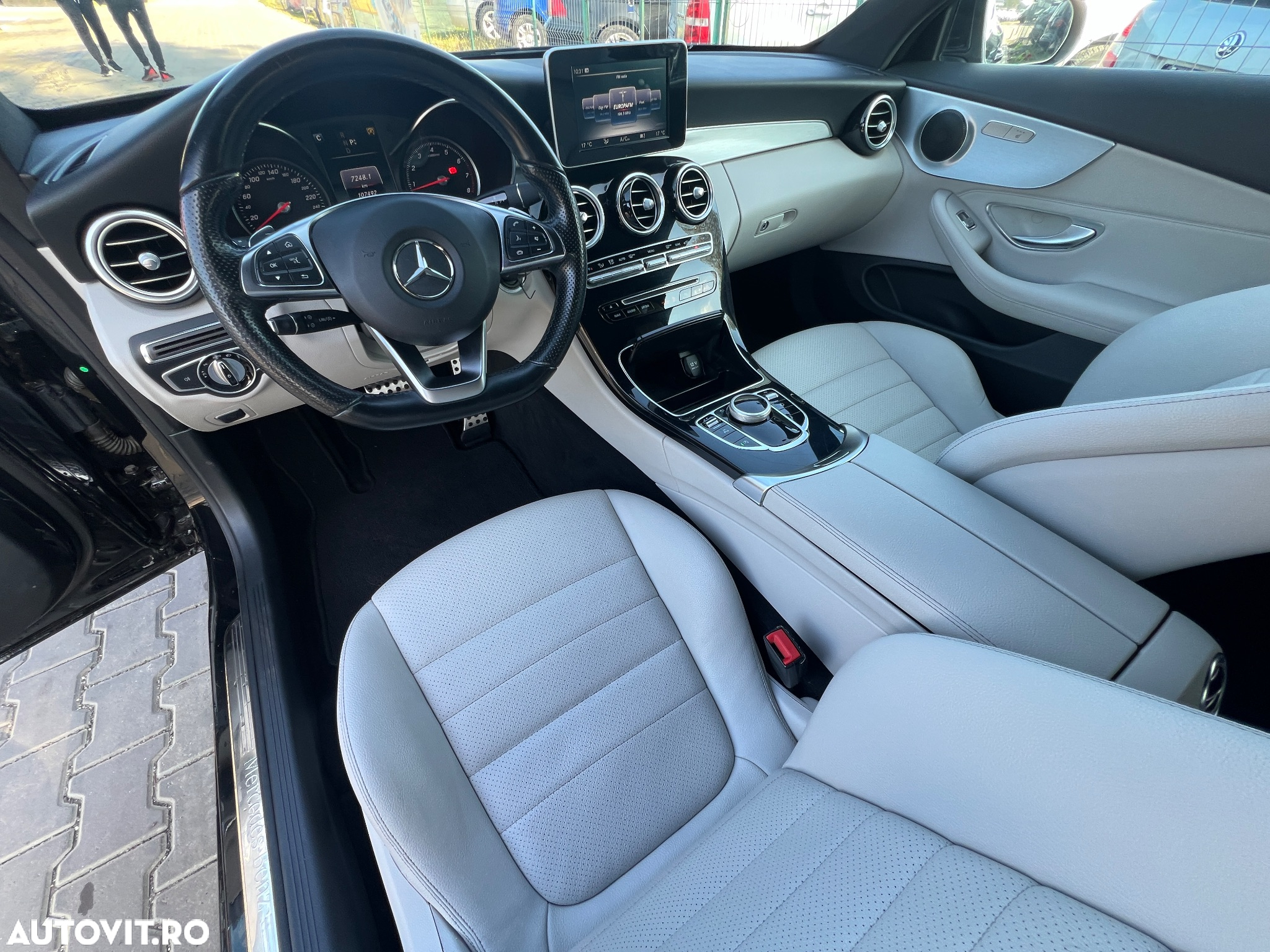 Mercedes-Benz C 200 Coupe 4MATIC Aut. - 5
