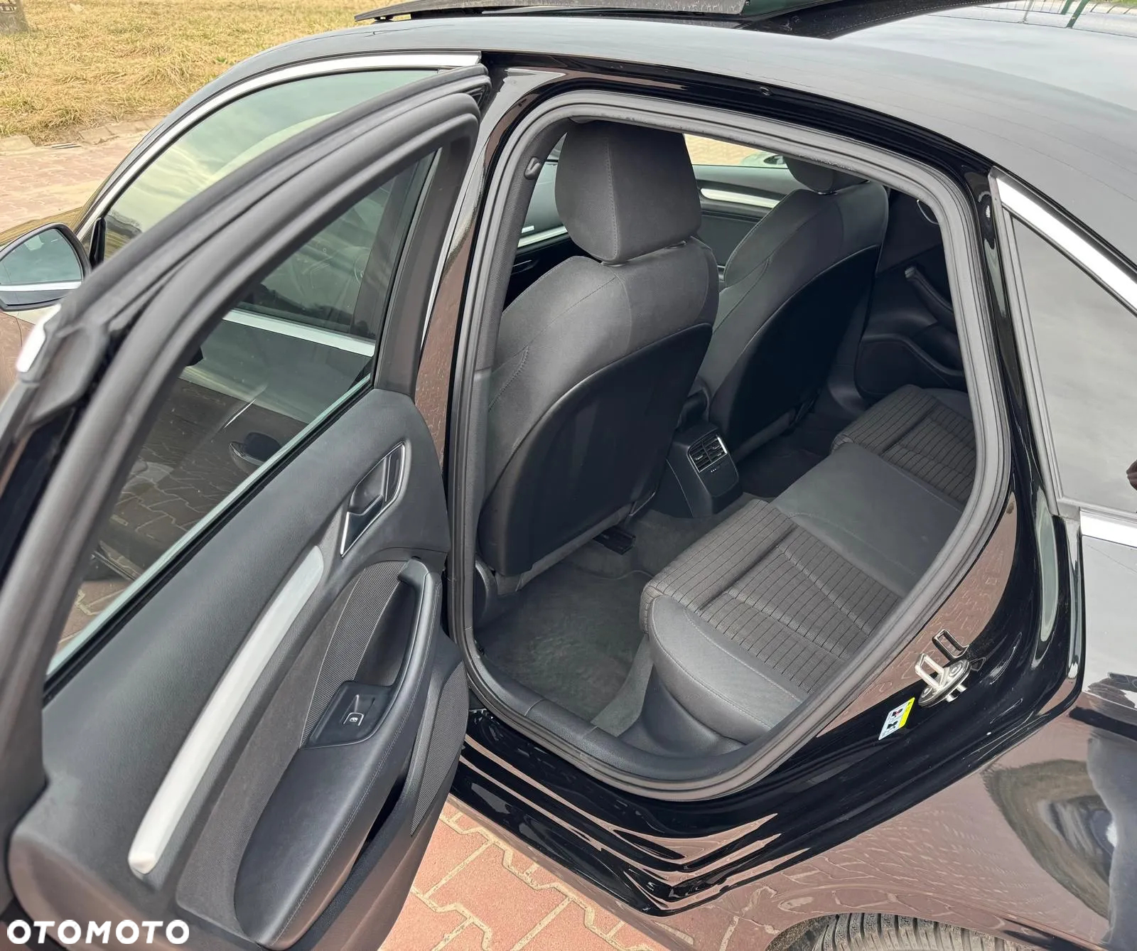 Audi A3 2.0 TDI Ambition S tronic - 9