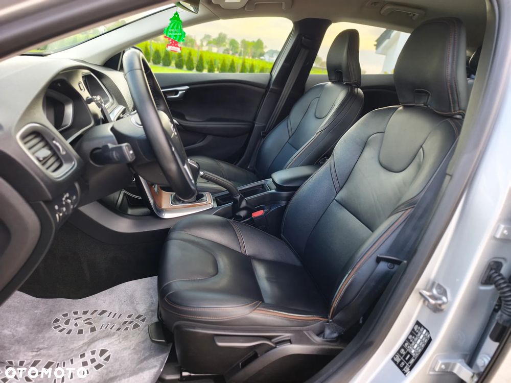Volvo V40 Cross Country D2 - 24