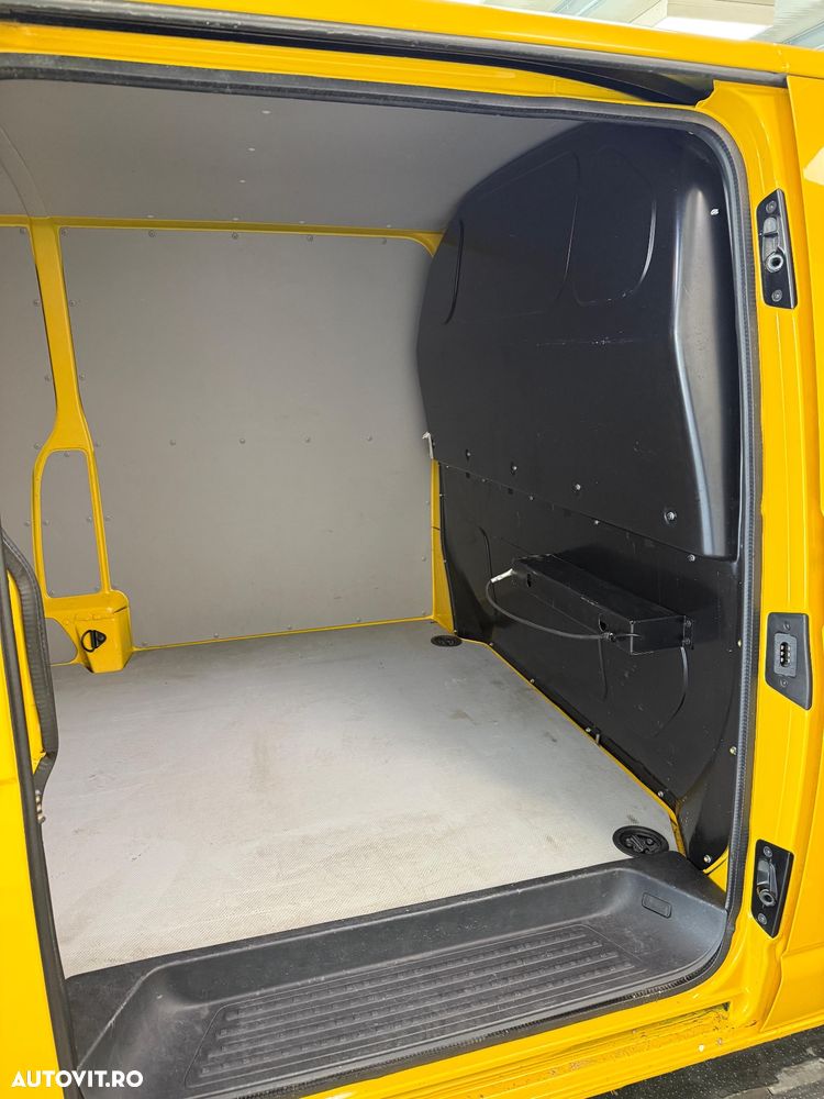 Volkswagen Transporter - 10