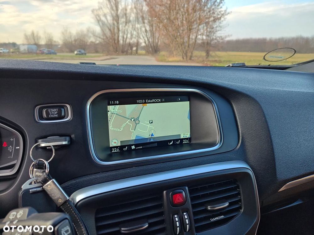 Volvo V40 D3 Momentum - 21