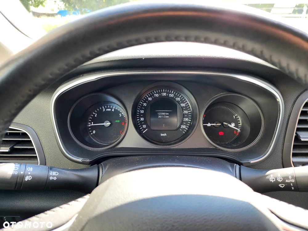 Renault Megane 1.6 SCe Limited - 19