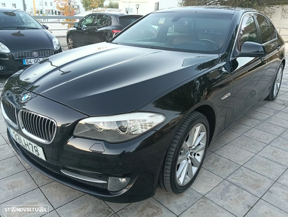 BMW 520 d Exclusive Auto 123g - 25