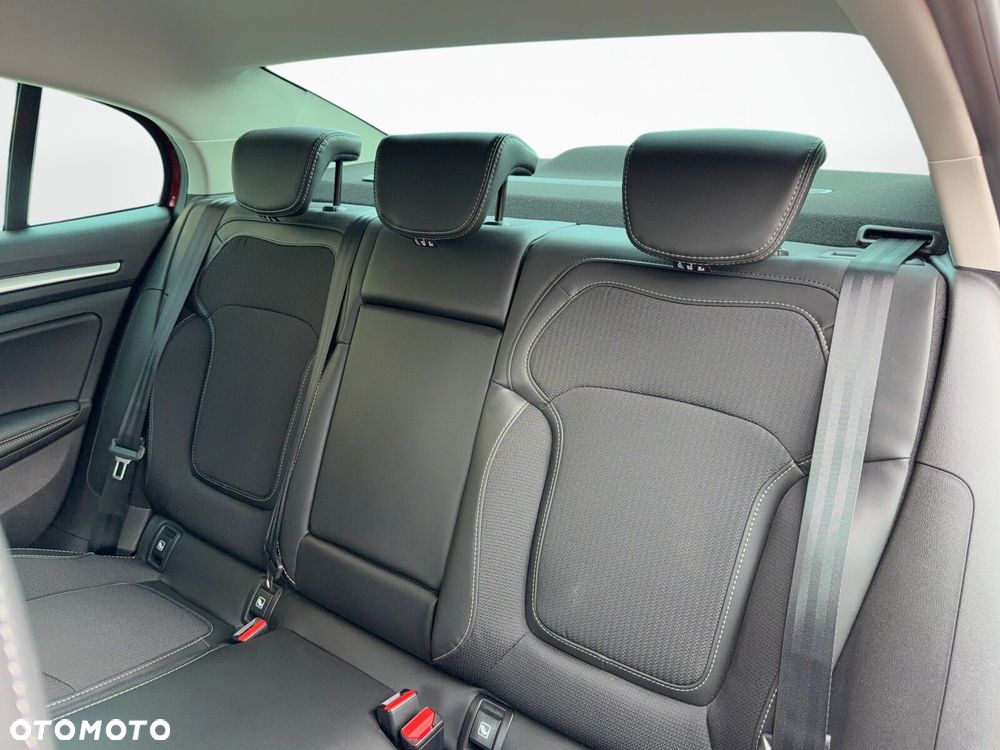 Renault Megane 1.3 TCe FAP Techno EDC - 29