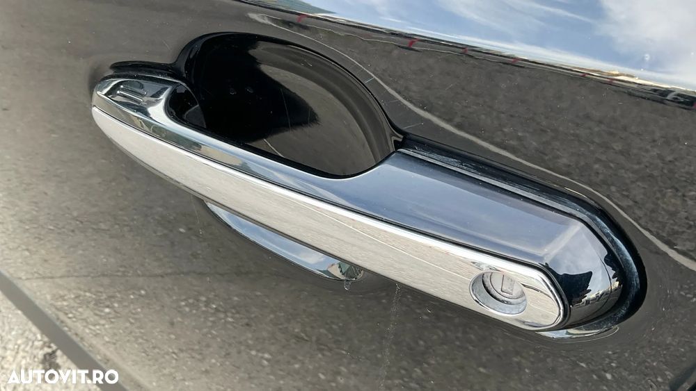 Toyota RAV4 2.5 Hybrid VVT-iE 4x4 Luxury Premium - 28