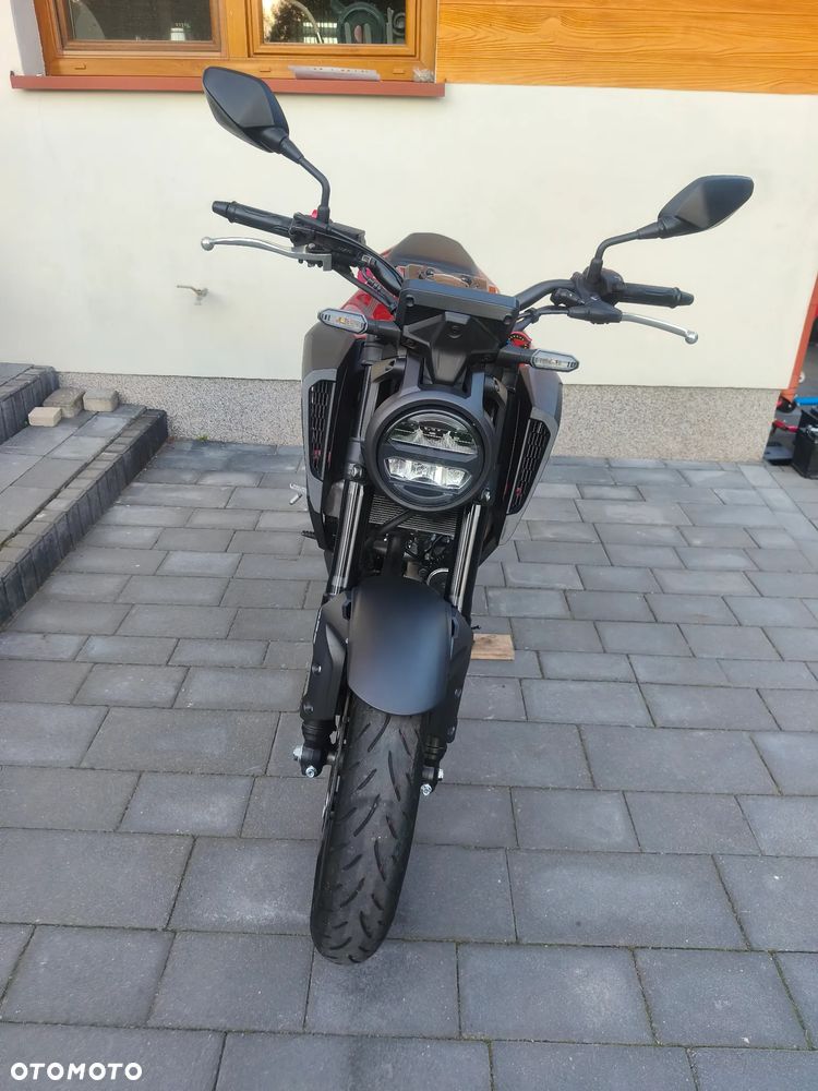 Honda CB - 9