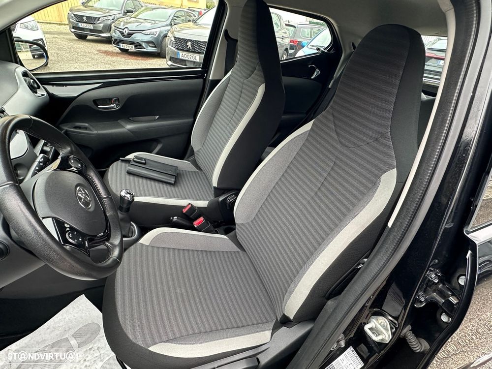 Toyota Aygo 1.0 X-Play+X-Touch - 12