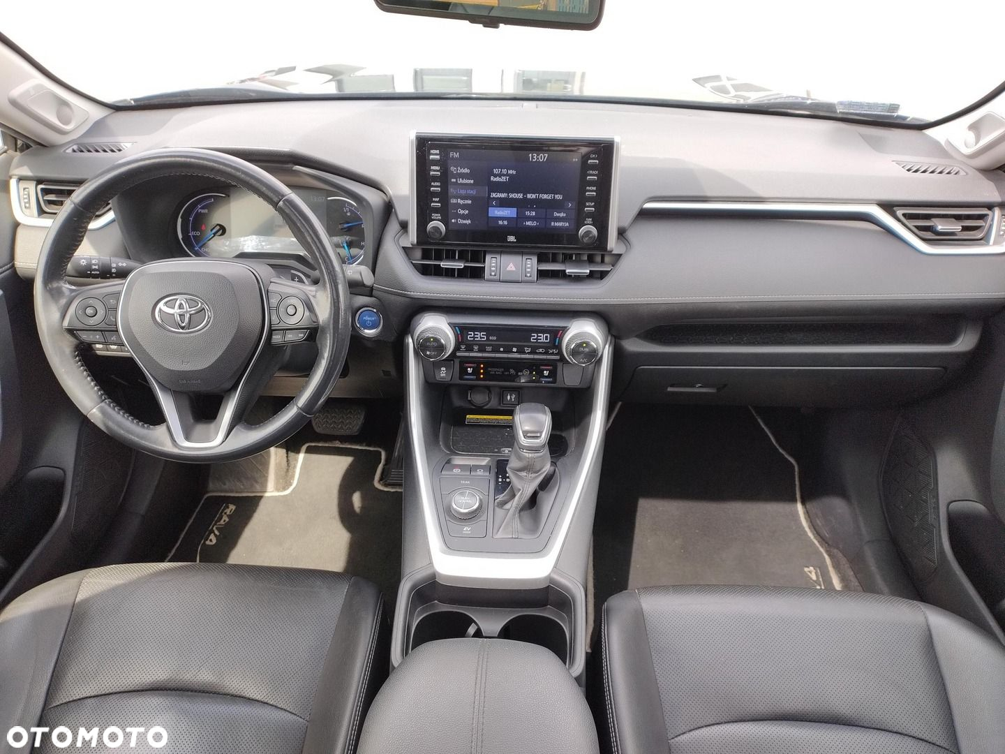 Toyota RAV4 - 11
