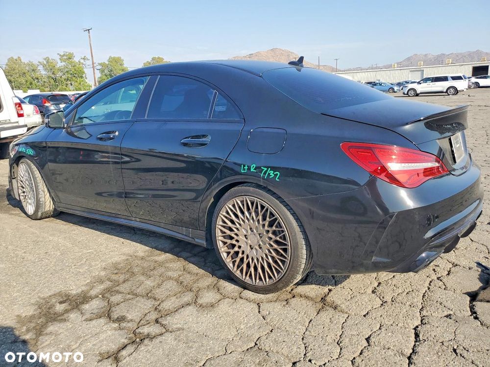 Mercedes-Benz CLA 45 AMG 4Matic 7G-DCT Edition 1 - 3