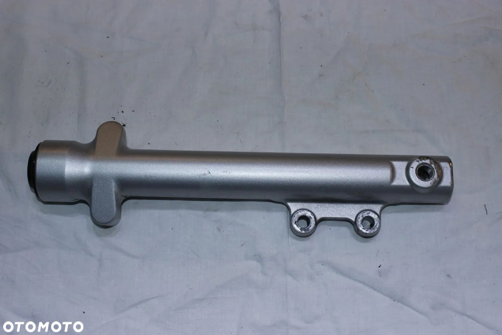 Zawieszenie goleń prawa rura Suzuki RV Van Van 125 - 1