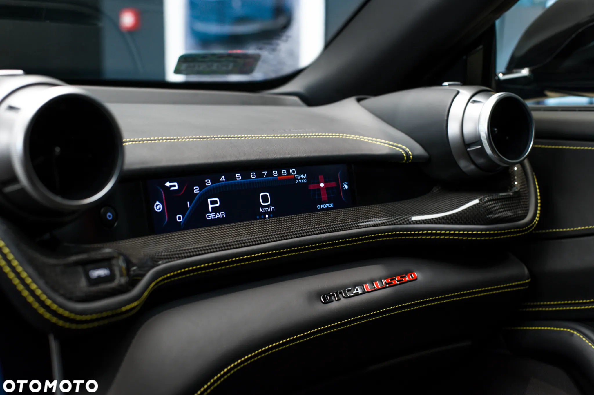 Ferrari GTC4Lusso - 23