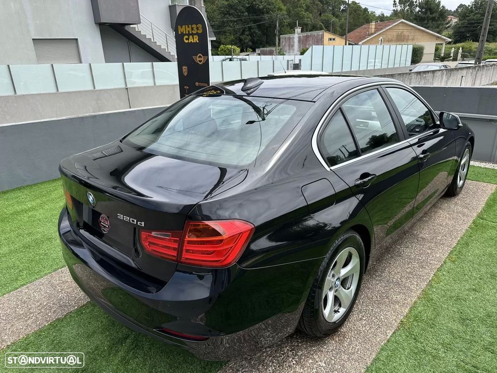 BMW 320 d EfficientDynamics Line Sport - 12