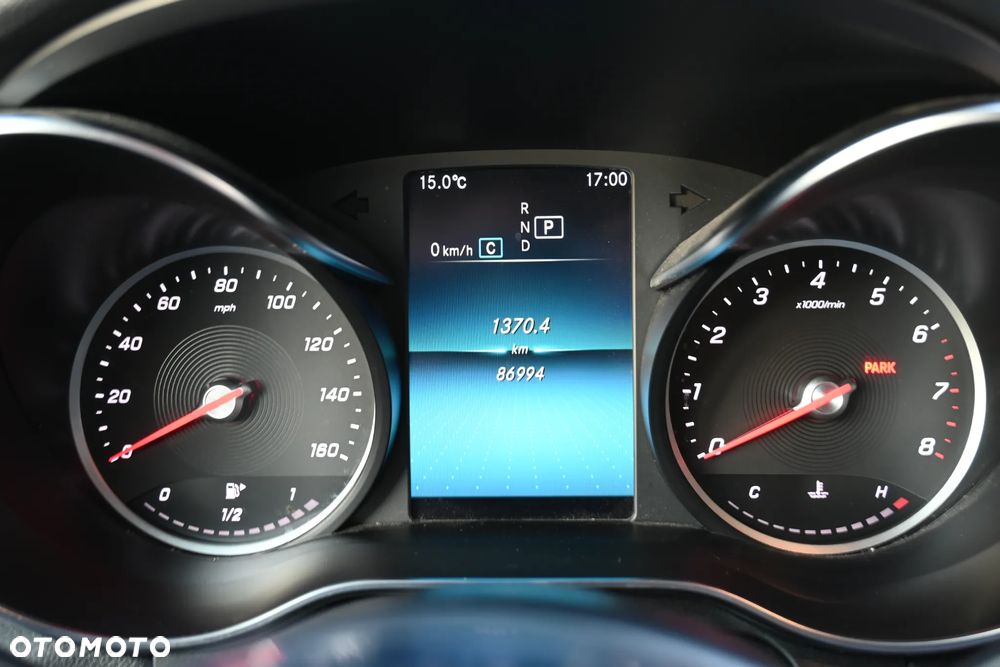 Mercedes-Benz GLC - 22