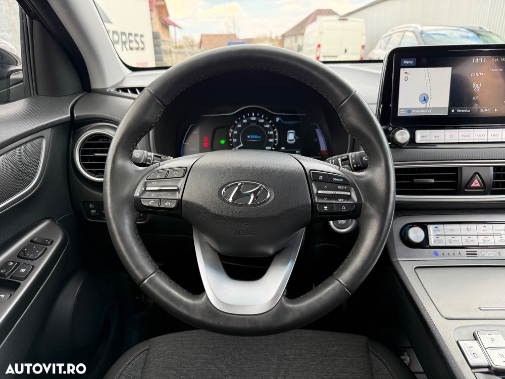 Hyundai KONA Premium - 18