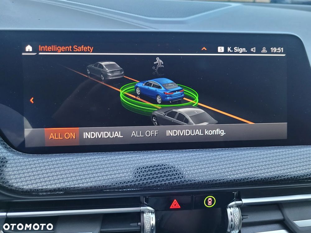 BMW Seria 2 218i Business Edition - 9