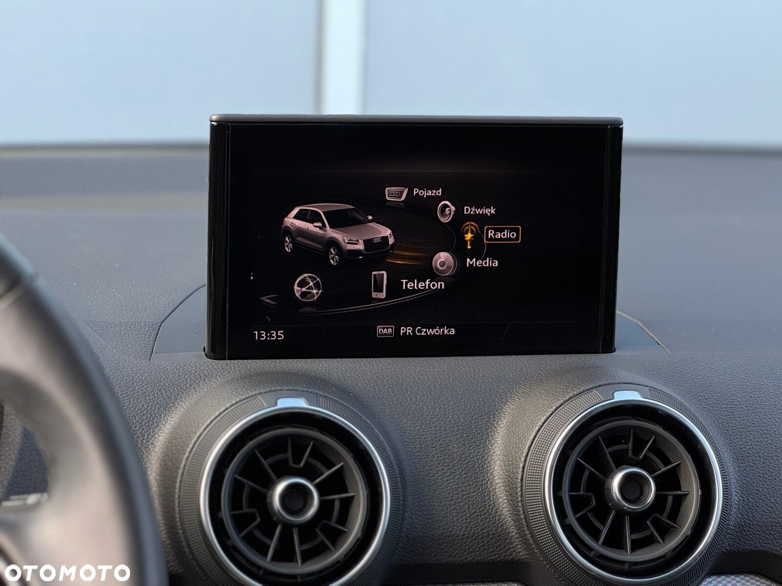 Audi Q2 - 18